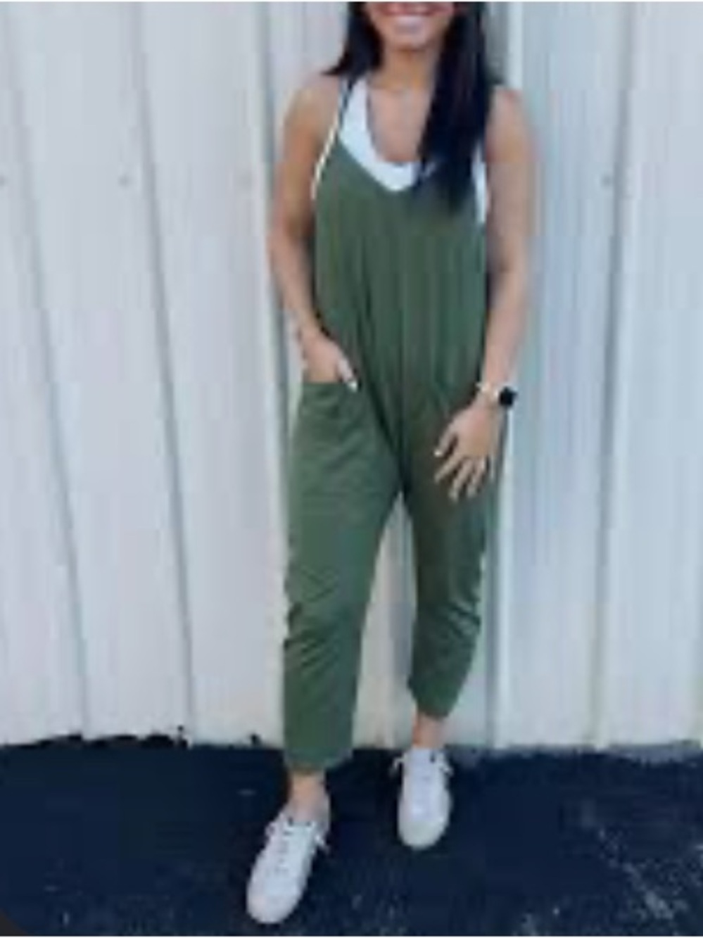 Zenana NWOT Olive Spaghetti
Strap Pocketed Jumpsuit
Romper Size S/M Relaxed Fit